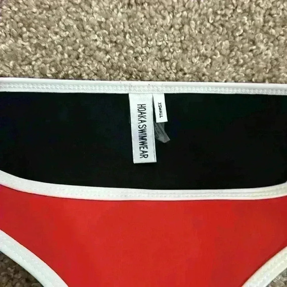 Hoaka Swimwear - Picture 4 of 4